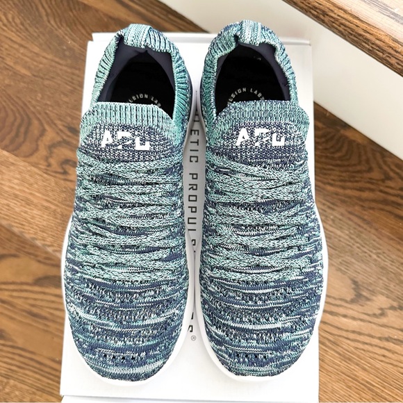 APL TechLoom Breeze Women’s Size 6 – Green Knit Slip-On Running Sneakers – New - Picture 3 of 9